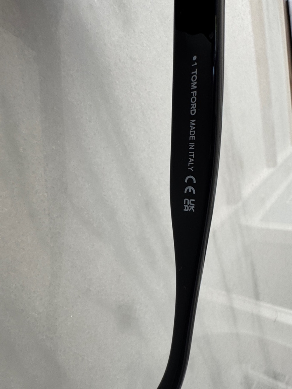 Tom Ford Black Square women Sunglasses with Dark Lenses TF 959-D 01A 54 18 145*3 - Picture 3 of 6